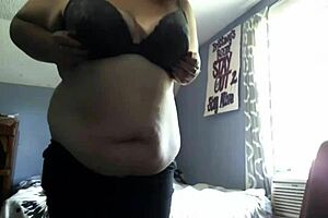 Step Mom Strips and Fucks Jealous Guy Roughly Before Date