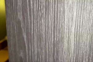 אמא חורגת ובן חולקים מיטה במלון והדברים מתחממים מהר 😏🔥