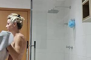 can you believe this hot anime couple action?