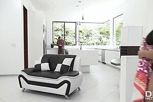 Busty Blonde Gabbie Carter Pussy Pounded Until Tits Covered in Jizz 😈