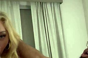 Blonde Katrina Thicc sucks muscular bodybuilder's monster cock