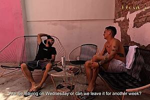 Yo, Meksikalı arkadaşımla çift penetrasyon büyük bir boşalmayla bitiyor