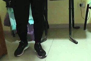 hey, check this amateur in sexy lingerie doing doggy 😍