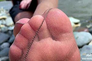 Glücklicher Shawn Dam hart gefickt von Stalker-Nympho Maxine X mit riesigem Schwanz