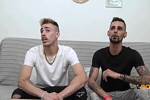 在这个故事里，惊人的甜心樱桃享受大棒子