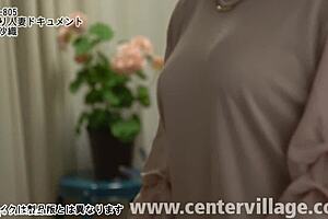 嘿，想看日本MILF小仓沙织在行动！？