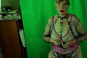 おばあちゃんカルメンエンジェルがバイブとチンポのDP中出しで大暴れ。ヤバい！