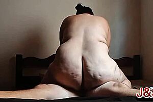 Curvy Milf Fucks And Cums Hard!