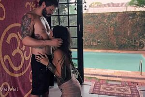 chubby ebony babe MASTURBATES outside with dildo on her shaved pussy