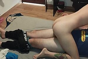 Young girl betrays couple with 40-year-old driver, sucks his cock