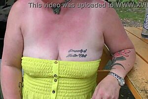 trashy kiwi milf flashing at holiday park, wanna see?
