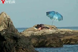 Beach voyeur shoot turns into hardcore sex under sun