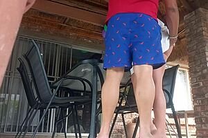 I sneak upskirt fuck with my stepmom from below