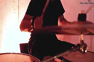 Fucking demons with daddy, mommy, and uncle 😈🔥