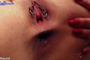 Can Lady Rox Handle Two Big Cocks Pleasing Her With Deepthroat And Cum?