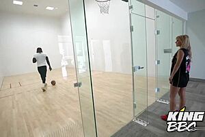 America's Top Cuck Wife Cassie Bender Rides BBC Hard