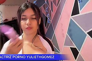 naughty girl came to provoke me with a short dress without panties moved her ass on the stick and it came out casero real