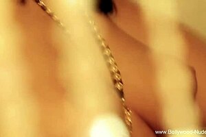 Erotic Indian Woman Performs Exotic Dance