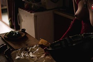 Amateur European mom naked cooking and getting fucked on camera