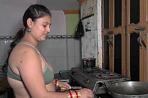 Housewife Engages In Muff Diving And Sex With Big Cock While Cooking In Kitchen