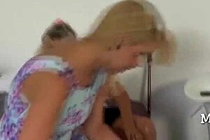 Mature nanny pleasures the teen 18+ blonde