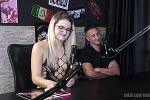 Best Moments of Luciana Picchi in Bora Cast with Bruna Carlos - Part 1