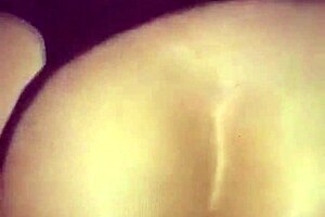 uhh, argentinian soccermom1978 begs for stranger anal action!