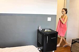 I Dare You Not to Cum in 2 Minutes Fucking These Hot Cougars