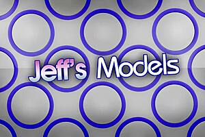 Cumming on Lady Lynn’s Fat Booty After Banging Her Mature Pussy Hard