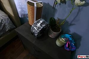 I got caught sniffing my stepmother's panties while she was giving a blowjob. Taboo MILF moment! 😳👗