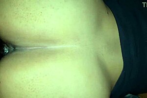 Cogeme pronto porque mi hijo va a llegar del colegio madre soltera dando el culo por ayuda economica cogiendo a una mam� soltera