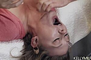 Blonde amateur enjoys close-up scenes with Addison Lee