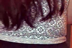 big booty wife dances shaking her ass