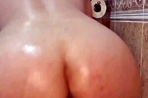 milf blanca rides dildo hard