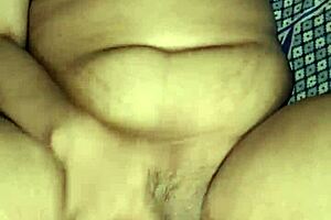 Desi Hintli Alisha Bhabhi, Sıcak Mastürbasyon Yakından, Çok Seksi.