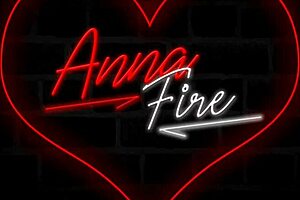 晚上和后妈的脚部恋物癖乐趣带来终极快感