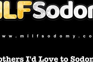 Cum Thirsty Milfs Share Cock In Group Anal