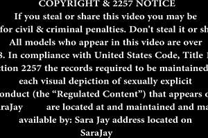 女同性恋熟女Sara Jay骑乘潜入热辣行动