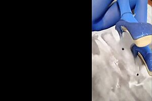 Can You Handle This Milf's Perfect Body In Pantyhose And Heels?