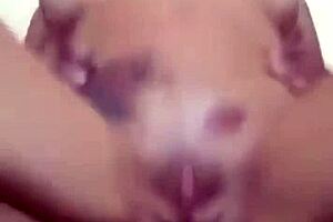 Meu ex marido veio deixar nossa filha e acabei dando o cuzinho pra ele