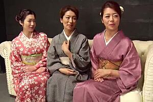 狂野日本熟女群交派对开启无码乐趣