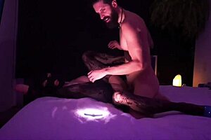 Promete no correrte rápido con el mejor video porno casero de esta latina que conocí por Tinder