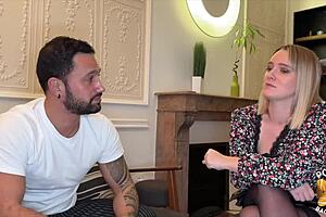 Kelly Blonde Atomique Seeks Hard Sex And Finds It