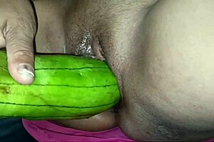 busty amateur milf loves blowjob and orgasm