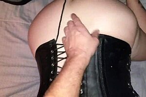 A sexy fat woman in a corset begs for a facial and gets one