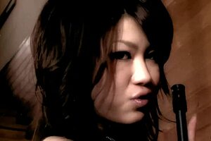 Horny Japanese milf Runa Sezaki dominates in group action