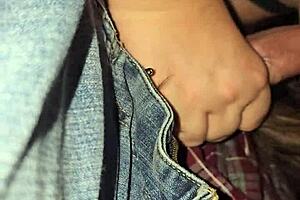 ¡Mamada completa y babosa en concierto en camión! ¡Salvaje! 🎶