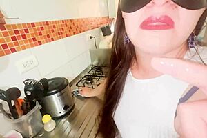 拉丁墨西哥继妈大阴唇诱惑继子硬上