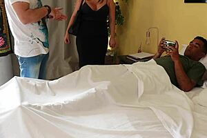 Psychiatry student analyzes huge cock patient