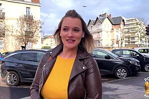 kelly at 30 still fucks like a slut in threesome